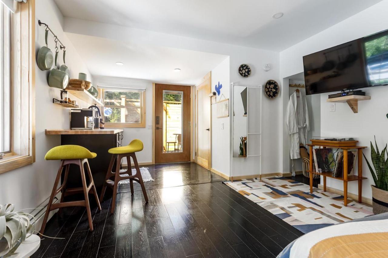 The Herwood Inn Вудсток Экстерьер фото